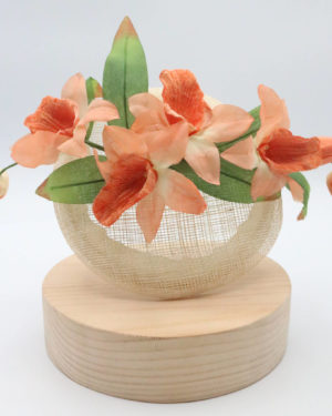 tocado flores naranja invitada