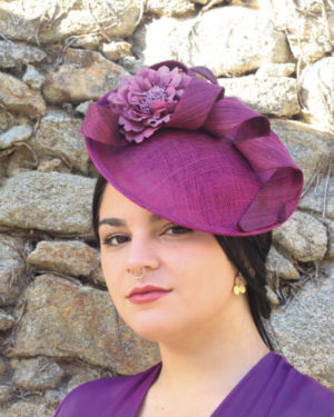 tocado para invitada boda morado